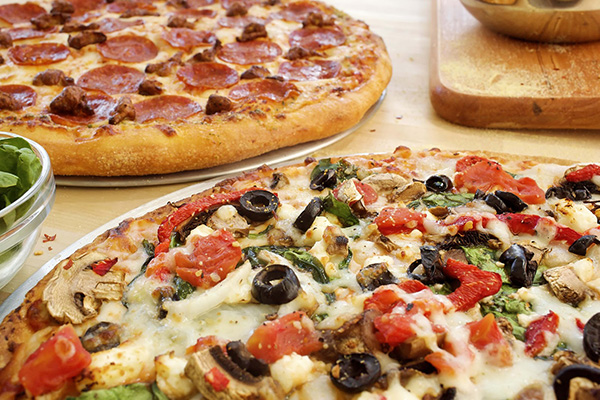  3x Pizza ja 1,5L Juoma Tarjous
